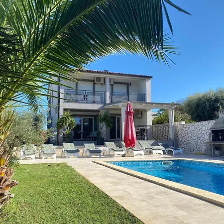 Vila Holiday Home Banjole *